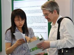 企業要怎樣參展才干起到最好的營銷作用？198代收展會材料網小編@你